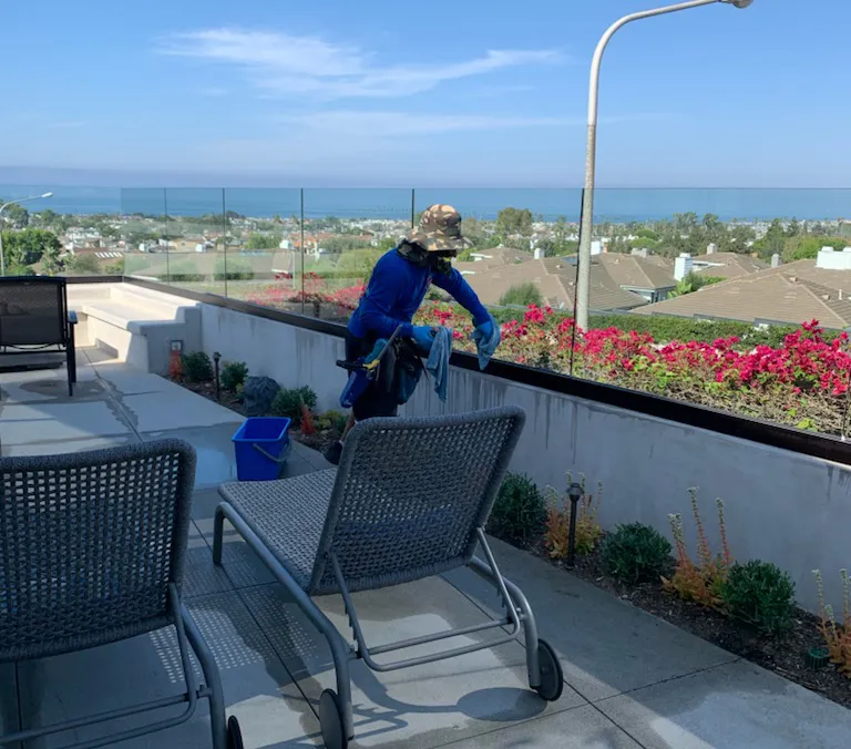 Balcony window cleaning result